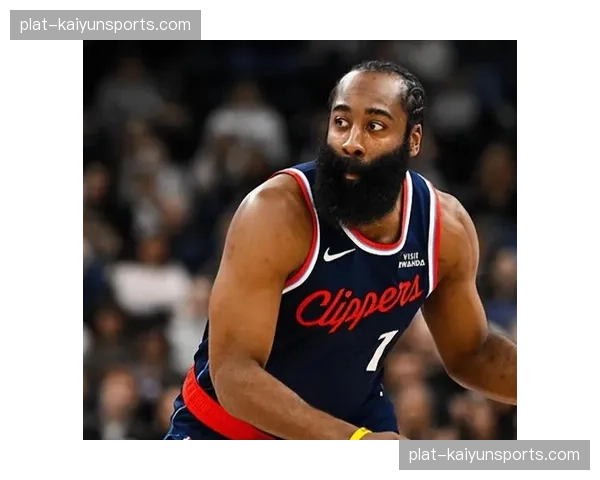 哈登加盟骑士场均近20+6+8 与米切尔莫布里产生良好化学反应